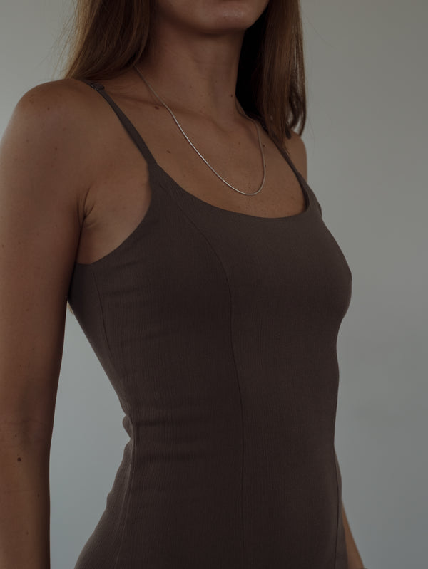 THE MINIMAL DRESS - ESPRESSO