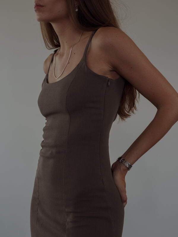THE MINIMAL DRESS - ESPRESSO